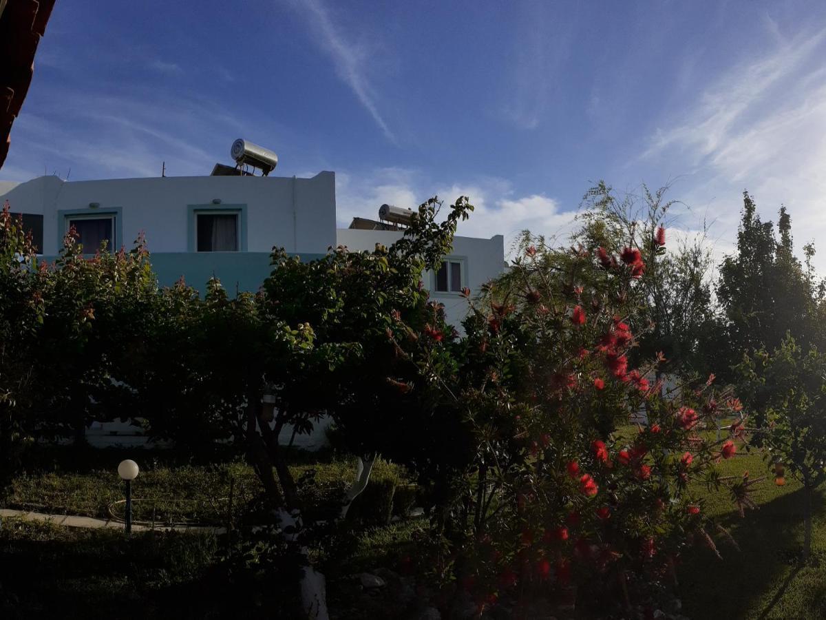 Zikas Apartments Marmari  Buitenkant foto