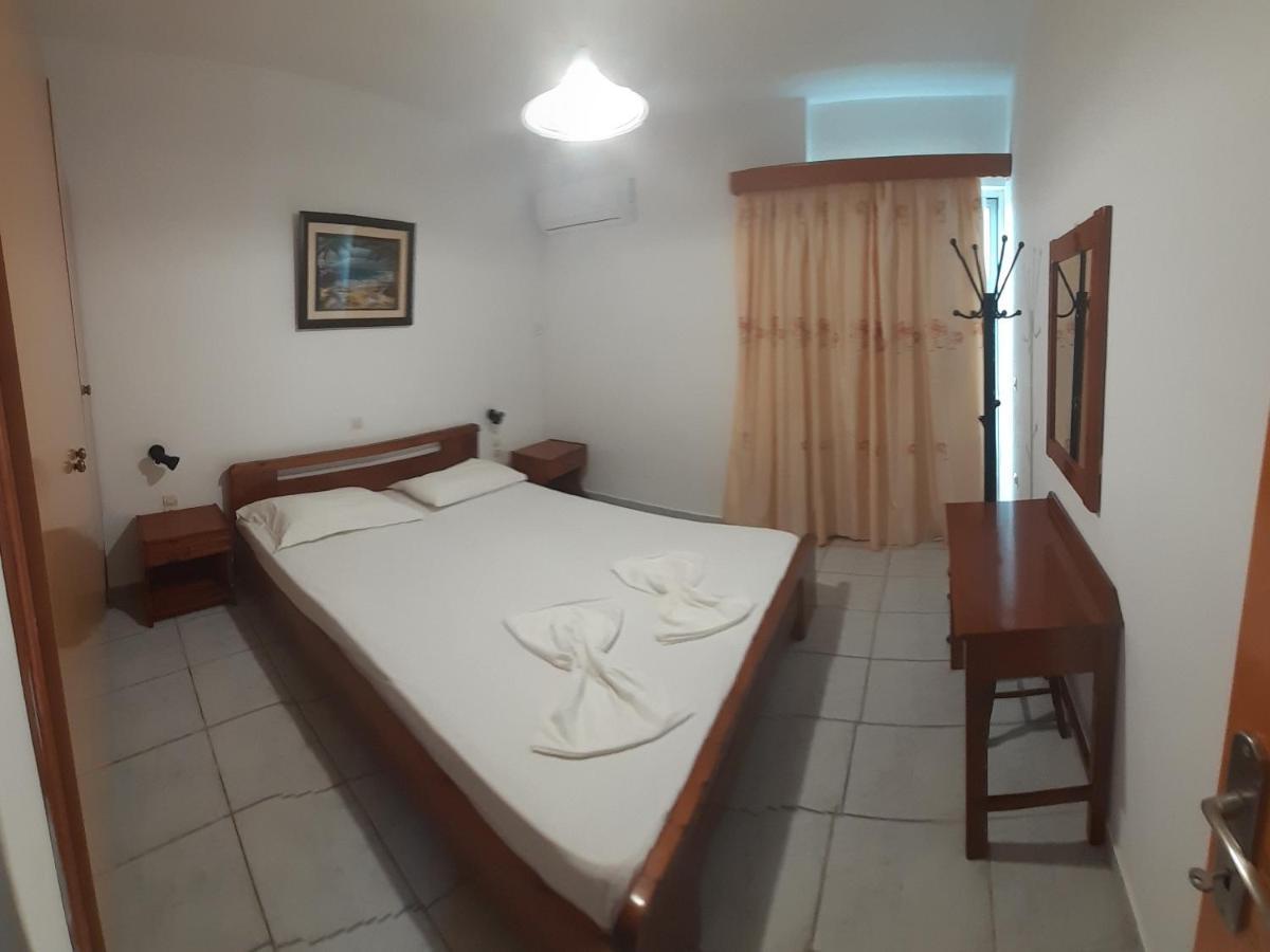 Zikas Apartments Marmari  Buitenkant foto