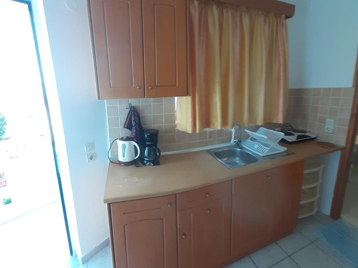 Zikas Apartments Marmari  Buitenkant foto