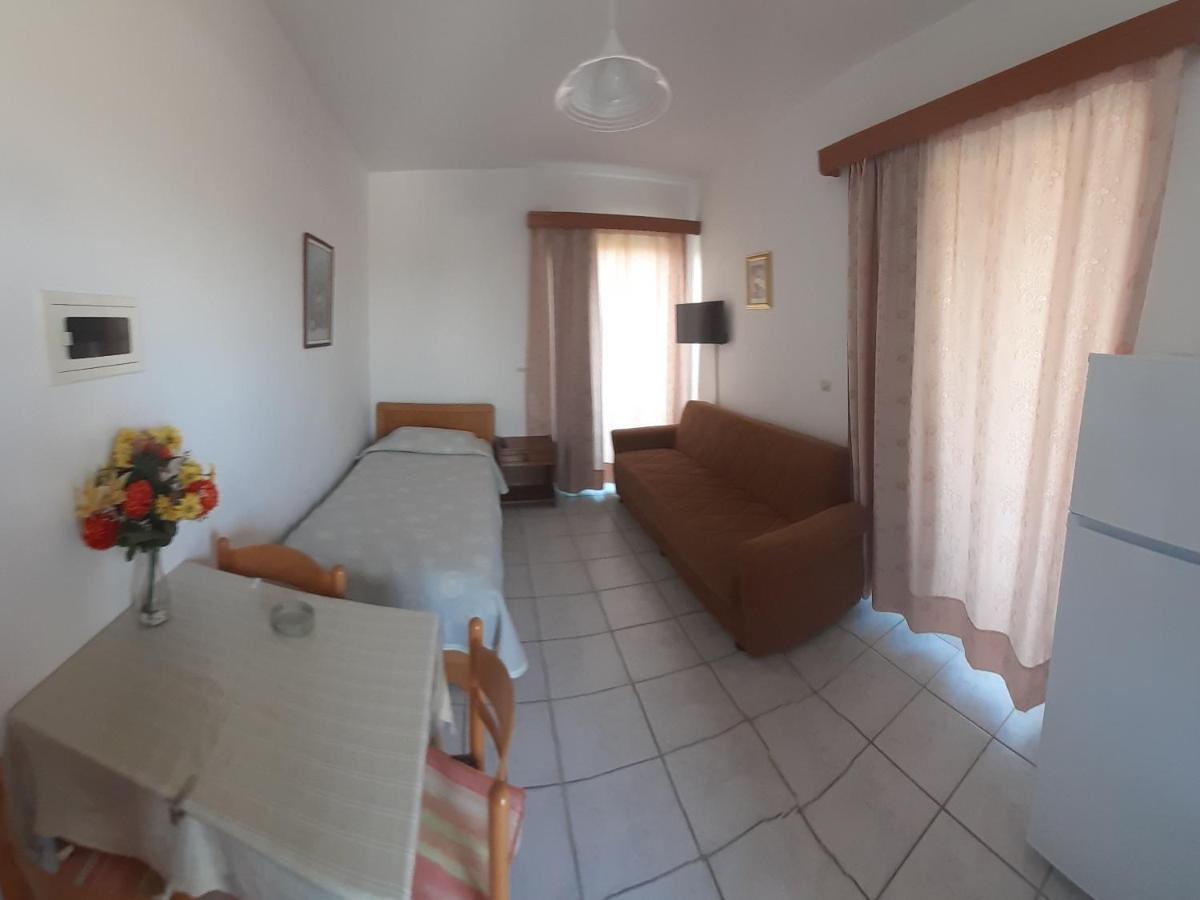 Zikas Apartments Marmari  Buitenkant foto